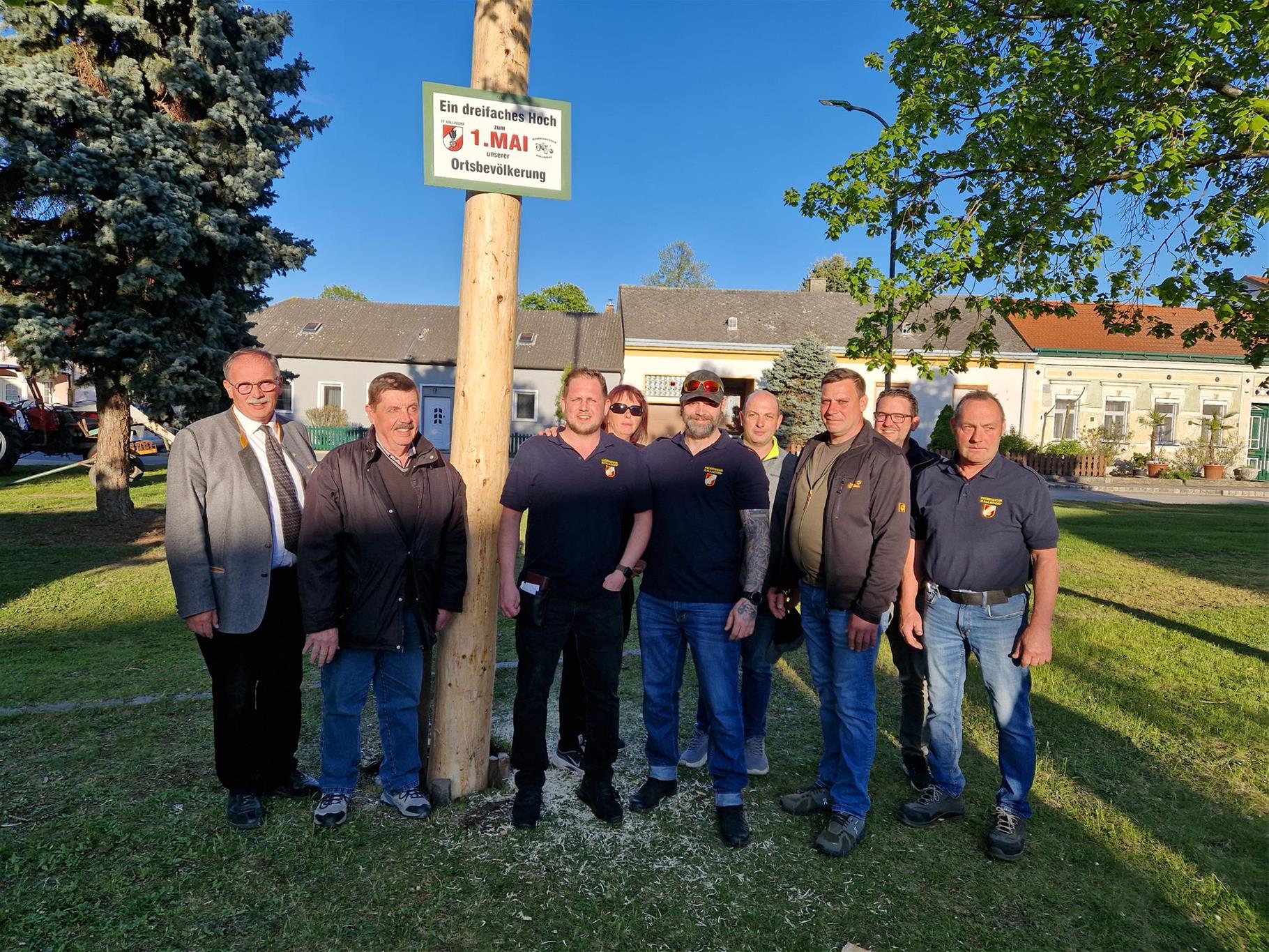 im Bild - v.l.n.r.: Richard Hogl, Adolf Zahlbrecht, Dominik Ecker, Sandra Trittenwein, Patrick Ollinger, Norbert Trittenwein, Karl Schauer, Markus Zehetner, Adolf Heugl