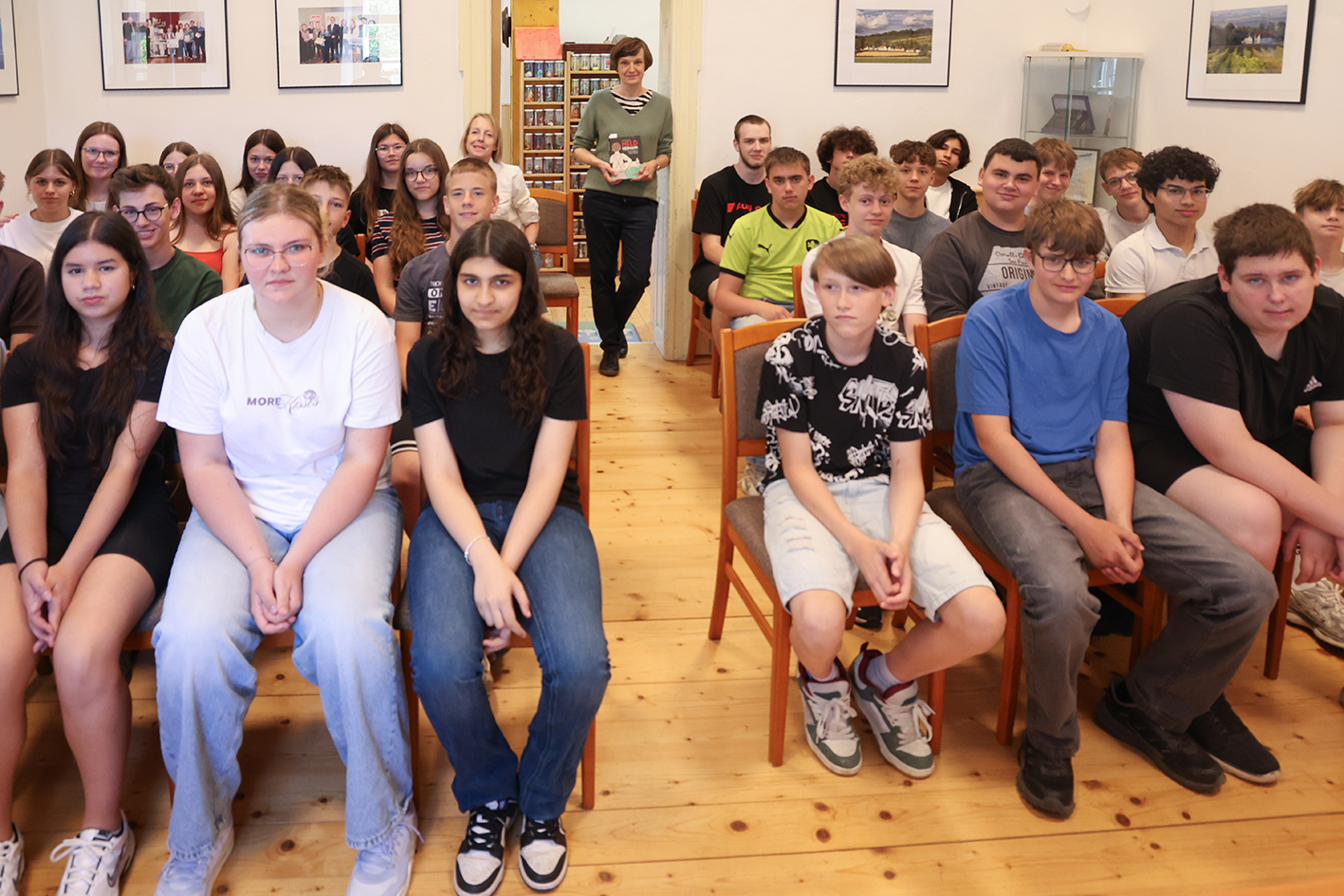 Interessierte SchülerInnen der vierten Klassen der NMS Wullersdorf